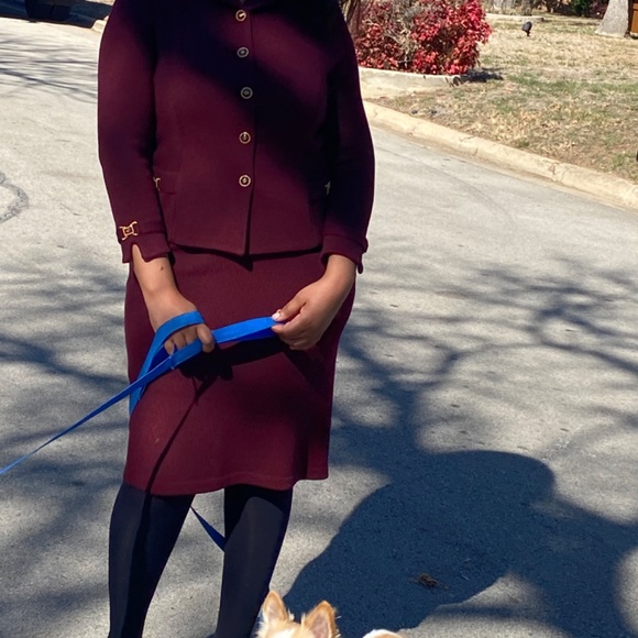 ST. JOHN skirt set. - Picture 14 of 14